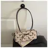 Estilo de desenho animado japonês e coreano, mochila fofa do Rilakkuma, um item de moda transfronteiriço de nicho e moderno, uma mochila estilosa e versátil adequada para a escola