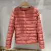 Chaqueta Corta Ligera de Plumas para Mujer Estilo 2026 con Cuello Redondo, Forro de Plumas de Pato Blanco, Abrigo Versátil de Moda Coreana Transfronterizo