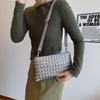 Bolsa Envelope Transversal Personalizada com Rebites Feminina 2025 Nova Moda de Alto Nível