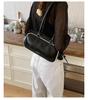 Bolsa Baguete Borboleta para Ombro Feminina 2026 Novo Modelo Design de Nicho de Alto Padrão Moda Versátil Bolsa de Ombro para o Dia a Dia de Luxo Leve