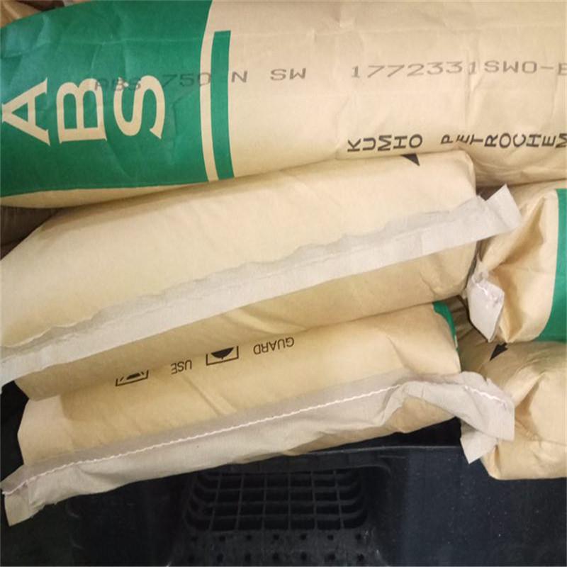 15977129238_1528710268