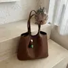 Bolso cubo estilo cesta de verduras de gran capacidad para mujer, nuevo bolso de mano versátil 2026 con patrón tejido para el día a día, bolso de hombro y cruzado