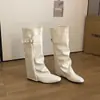 Botas compridas de fivela quadrada estilo coreano para mulheres, nova moda outono/inverno 2026, botas de montaria modernas de salto baixo, botas da moda que emagrecem