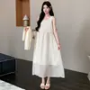 Atuendos de Estilo Francés para Mujeres Embarazadas Verano 2026 Estilo Coreano Protector Solar Cover-Up + Vestido de Tirantes Versátil para Maternidad Conjunto de Dos Piezas