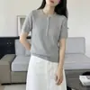 Estilo novo de verão, algodão puro, manga curta, tricô, seis botões, retrô, trança, meio aberto, gola redonda, suéter, top simples e fino para mulheres