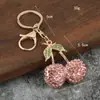 Chaveiro de Metal Cereja Atacado Transfronteiriço Pingente Pequeno Chaveiro de Fruta com Strass Presente de Dia dos Namorados Pequeno Presente