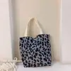 Bolso chic de otoño retro literario bolso de mujer bolso a rayas leopardo pana bolso de mano para el almuerzo
