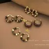 Brincos Círculo Maillard Outono e Inverno para Mulheres, Brincos Esmaltados Estilo Francês Retrô, Brincos de Pérolas Cor de Café de Luxo Leve