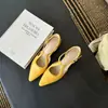 Zapatos de salón Chuyuji estilo coreano de punta fina con tacón grueso para mujer, primavera 2026, zapatos vintage suaves sin cordones con tira cruzada
