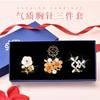 Broche com Toque de Luxo, Luxo Leve, Nicho, Alta Qualidade, Anti-Exposição, Broche de Flor Tulipa para Ternos, Presente de Aniversário para Meninas