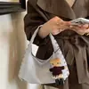 Moda de Verano 2026 Versátil Vintage Bolso de Hombro con Tachuelas para Axila Bolso de Mano para el Viaje Diario