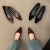Zapatos de Punta para Mujer Primavera y Otoño 2024 Nuevos de Boca Baja Negro Gamuza Suela Suave Zapatos de Commuter para el Trabajo talla extra Zapatos Planos