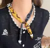 Colar Colar com Pingente de Coração Estampado em Tecido Estilo Étnico Moderno Elegante Corrente para Clavícula de Alta Qualidade Colar de Luxo Leve de Alta Qualidade