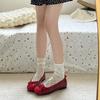 Sapatos de estilo noturno com laço francês, sapatos pequenos, sapatilhas de balé rasas, início da primavera de 2025, novos sapatos femininos com sola macia
