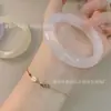 Pulsera de Joyería con Piedra Ojo de Gato Color Azul Hielo Luna Blanca Dorada Champagne de Gama Alta Tienda de Oro Transmisión en Vivo de Conferencia de Negocios Regalo Popular