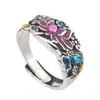 Anillo Retro de Loto y Koi para Mujer, Lujo Accesible, Anillo de Dedo Índice Colorido de Pegamento de Gama Alta, Anillo Elegante y Versátil con Calados