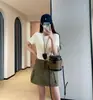 Persona de papel delgada T alta elasticidad amigable con la piel transpirable color puro manga corta cuello redondo camiseta mujer 2026 nuevo estilo H042016