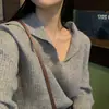 Top de punto elegante y chic coreano para principios de otoño, de cuello en V simple y manga larga para mujer