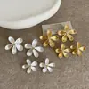 Aretes Metálicos de Flor Texturizada para Mujer, Sencillos, Personalizados, Modernos, Únicos, Exquisitos, Tendencia para el Trabajo, Pendientes y Aretes Versátiles