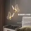 Candelabro de mariposa, minimalista moderno, lujo ligero, candelabro de mesita de noche para dormitorio, candelabro creativo de línea larga para pasillos y restaurantes, creando un ambiente atmosférico