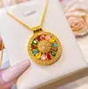 Pingente de Bússola Oito Tesouros Esmalte Dourado Antigo Pontos de Diamante de Alta Retenção de Cor Corrente de Suéter Feminina de Alta Qualidade Corrente para Clavícula