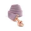 Collar de Mascota Fan Ha Boss Terciopelo Morado Lila Hebilla Oro Rosa Cuerda de Tracción Set de Pechera y Espalda con Lazo y Bolsas para Excrementos