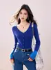Cárdigan de punto de cuello en V azul Klein de alta gama para mujer, corte ajustado, con capas de colores contrastantes, top de otoño