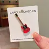 Instrumento de Guitarra Emblema de Metal Tinta Esmaltada Arte Musical Broche Acessórios para Roupas Bolsas Pin Emblema Corsage de Formatura