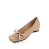 Zapatos de cordones de estilo francés con punta cuadrada y aumento de altura, colección otoño 2026, zapatos de mujer de cuero completo con tacón de cuña medio y punta cuadrada, corte bajo.