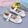 Zapatos de Cuero Transfronterizos Europeos y Americanos Zapatos Casuales Suela Suave Cómoda Nuevo Estilo Transfronterizo Moda Primavera y Otoño Tallas Grandes Niñas Pequeñas Venta al por Mayor Tallas Grandes