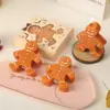 Regalos de Navidad Personalizados Velas Aromáticas con Olor a Hombre de Jengibre Venta al por Mayor Velas Aromáticas de Recuerdo Cera Navideña con Forma Transfronteriza