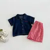 Conjunto Casual Sencillo de Camisa de Mezclilla Dianxi para Bebés Niños, Nuevo Conjunto de Dos Piezas Veraniego de Camisa de Manga Corta y Pantalones a Cuadros
