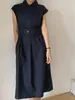 Foto real vestido chemise estilo coreano elegante ligeiramente maduro lapela gravata na cintura comprimento midi saia de trabalho verão