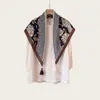 Pañuelo estilo vintage con estampado de anacardos para mujer, un accesorio chic y discreto que se puede usar en capas e incluso como cinturón para la cintura para crear un efecto adelgazante