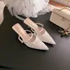 Sandálias Sexy de Bico Fino com Strass, Respiráveis em Tela, Salto Fino de 6cm, Costas Abertas para Mulheres no Verão