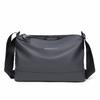 Bolsa de Ombro Masculina de Luxo Leve com Design Costurado, Bolsa Transversal Fashion para Trabalho e Dia a Dia, Bolsa Masculina Casual Versátil para Uso Externo