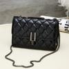 2024 Nuevo bolso de cadena romboidal versátil moda ins bolso de hombro cruzado bienestar popular estilo pequeña fragancia bolso con forma de concha de papel