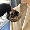 Bolsas de Moda Nuevas para Mujer Casual Estilo Coreano 2026 Bolso de Hombro Personalizado de Media Luna para Primavera y Verano Bolso Elegante de Mano