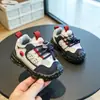 Tênis Caminhada para Bebês Meninos Malha Respirável Esportivo Primavera Outono Antiderrapante Solado Grosso Tênis Pai Sapatos Casuais Simples para Meninas