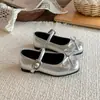 Sapatos Mary Jane Retrô Franceses para Meninas, Sapatos Pequenos de Couro com Laço para Outono, Sapatos de Princesa com Solado Macio, Sapatos Rasos Individuais para Crianças