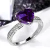 Anillo de Compromiso Versátil para Mujer con Incrustaciones de Circonita Rosa Diamantada AAA en Forma de Corazón, Estilo Nuevo Europeo y Americano, Joyería de Mano Transfronteriza, Fabricante