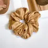 Venta caliente transfronteriza diadema de color sólido anillo de tela de intestino grueso de satén grande accesorios para el cabello europeos y americanos cuerda para la cabeza multicolor banda de goma ventas directas de fábrica