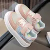 Zapatos deportivos para niños de primavera y otoño, antideslizantes, casuales, versátiles, zapatos de moda de suela plana, tenis de piel transpirables para niños