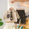 Roupa Infantil Yihao Terno para Meninos 2025 Novo Conjunto de Duas Peças com Camisa de Outono Fábrica de Origem Atacado