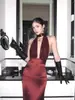 Vestido Longo Bodycon com Lantejoulas, Decote Halter, Costas Nuas Profundas, Sexy, Lançamento Primavera 2026