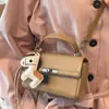 Bolso Pequeño Elegante de Alta Gama con Textura para Mujer 2026 Nueva Moda Bolso Cruzado Versátil Bolso de Mano Exquisito Súper Moderno Bolso Cuadrado Pequeño