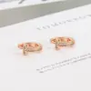Exquisitos Pendientes Franceses 2022 Nuevo Temperamento Oro Rosa Brazaletes para Oreja Pendientes Sencillos Versátiles Nicho Letra T Pendientes de Tachuela