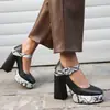 Zapatos Casuales de una Sola Capa para Mujer con Hebilla Zapatos Blancos de Bloques de Color Europeos y Americanos Zapatos de una Sola Capa de Comercio Exterior para Mujer con Estampado de Serpiente Zapatos para Mujer Beige