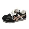 2026 Sapatos Brancos Femininos Outono Novo Estilo Coreano ins Estudante Feminina Casual Esportivo Versátil Tênis de Skate Estilo de Rua J1159