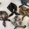 Pañuelo Pequeño Cuadrado Estilo Japonés Ligero Vintage Artístico Superpuesto Estilo Mori Floral Pañuelo de Seda para Viajero Pañuelo para la Cabeza Pañuelo de Algodón Lino Estilo Coreano